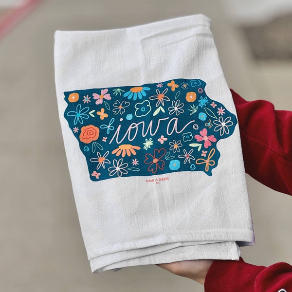 State of Iowa Floral Flour Sack Kitchen Towel (28"x29")